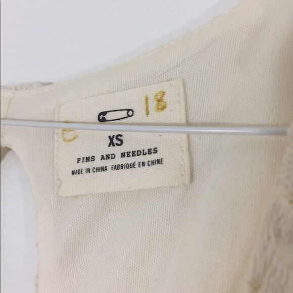 Pins and Needles Lace Peplum Dress XS - Picture 4 of 7